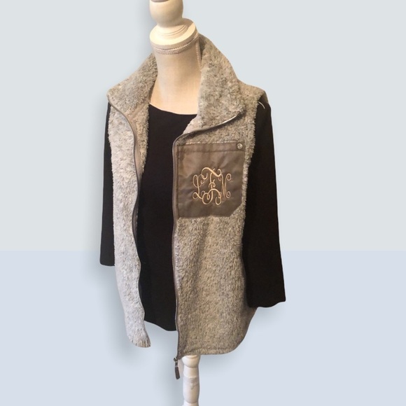 Marleylilly Sherpa gray vest, sz medium - Picture 2 of 7